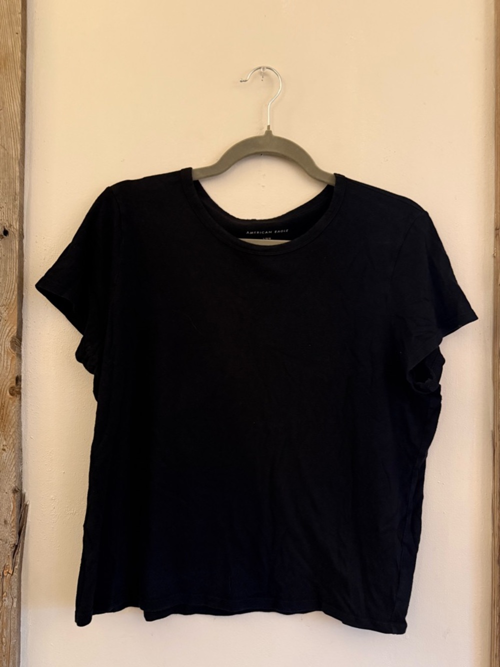 American Eagle Outfitters Black Crew Neck Tee